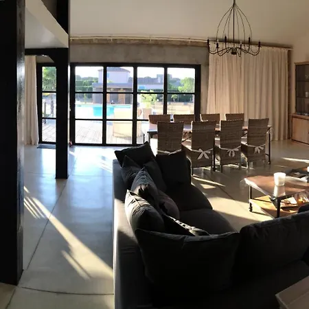 Contemporaine - Piscine & Vue Pyrenees